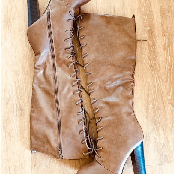 venus lace up boots